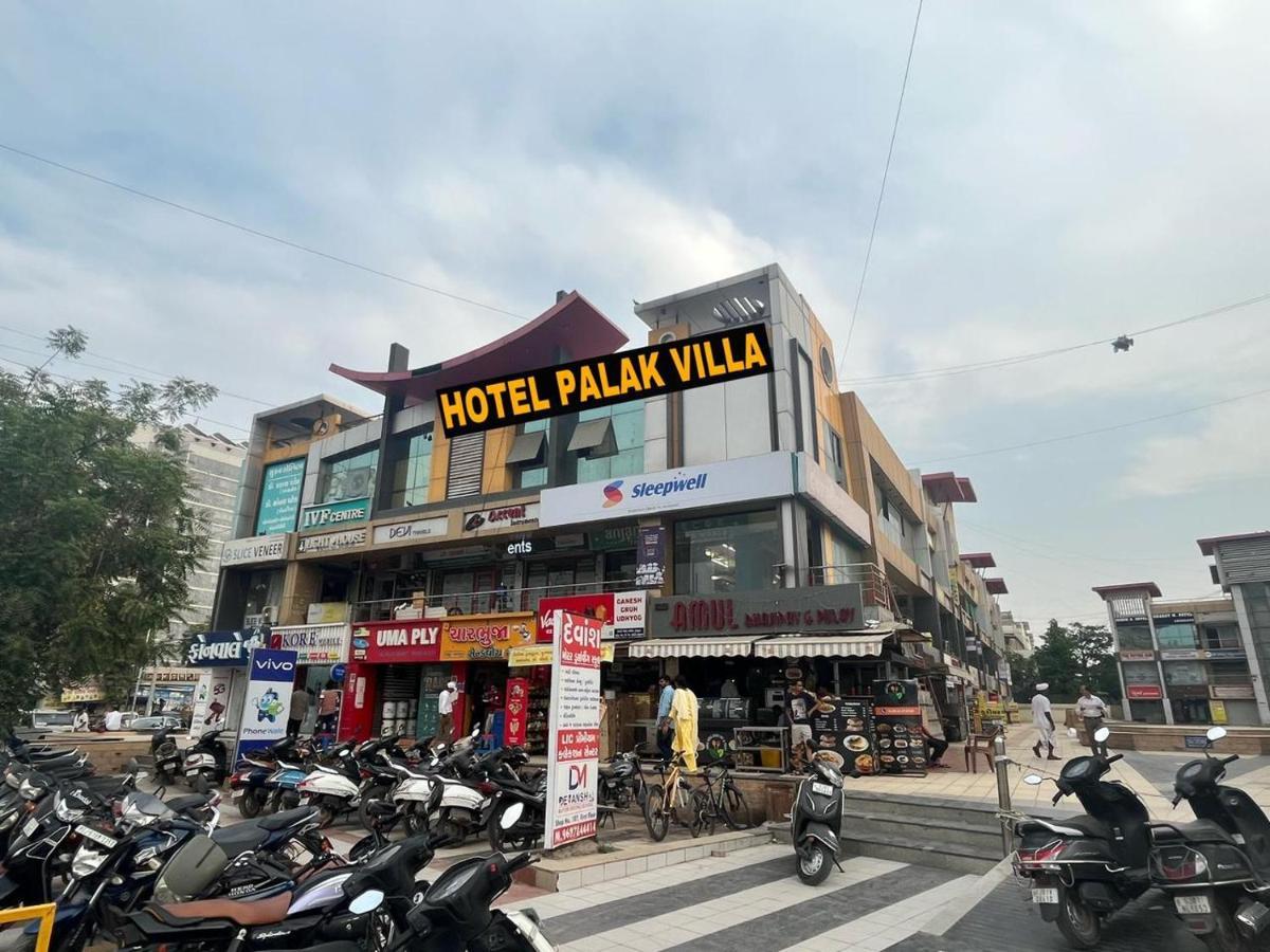 Hotel Palak Villa 아흐메다바드 외부 사진