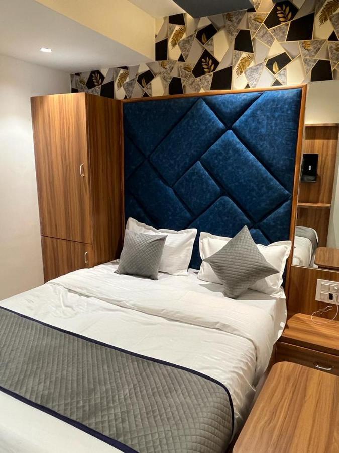 Hotel Palak Villa 아흐메다바드 외부 사진